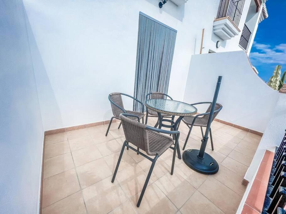 Modern 2 Bed Apartment With Pool In Frigiliana Extérieur photo