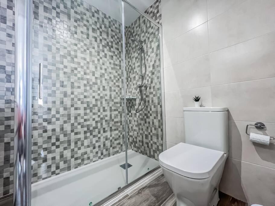Modern 2 Bed Apartment With Pool In Frigiliana Extérieur photo